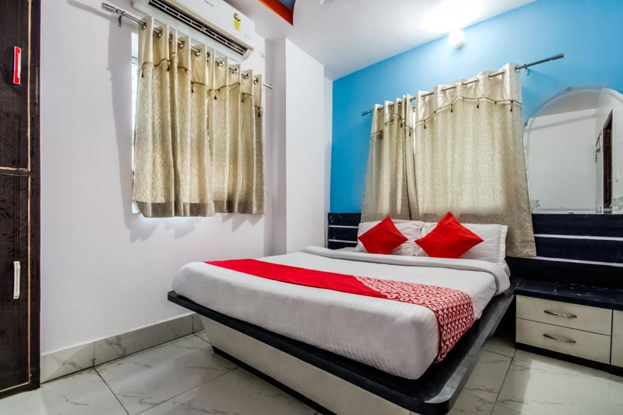 Oyo 14993 Rp Palace Danapur Buitenkant foto