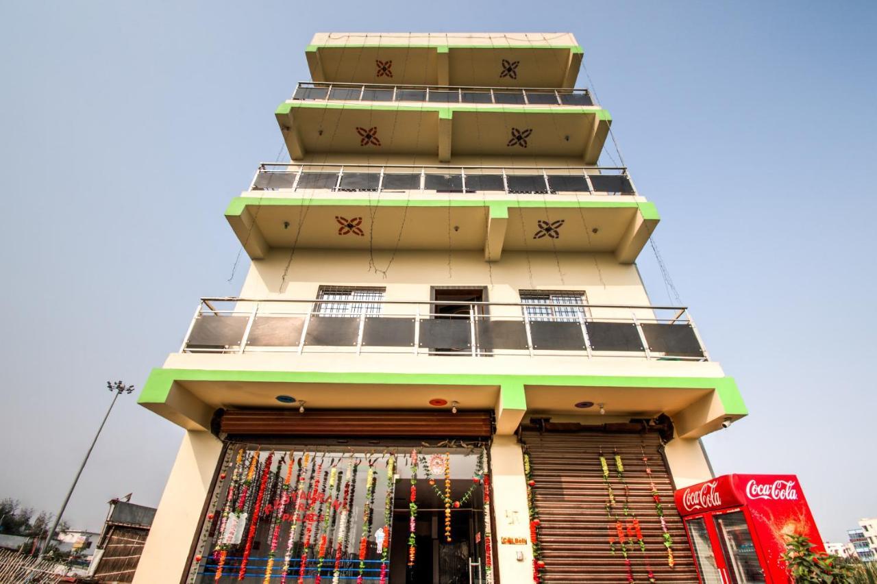 Oyo 14993 Rp Palace Danapur Buitenkant foto