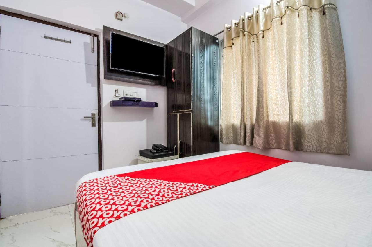 Oyo 14993 Rp Palace Danapur Buitenkant foto
